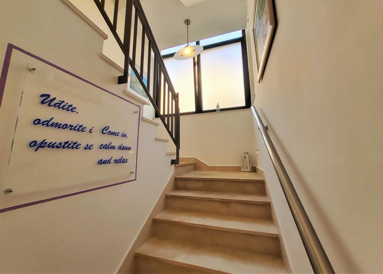 Apartments Petra I Karlo توراني المظهر الخارجي الصورة