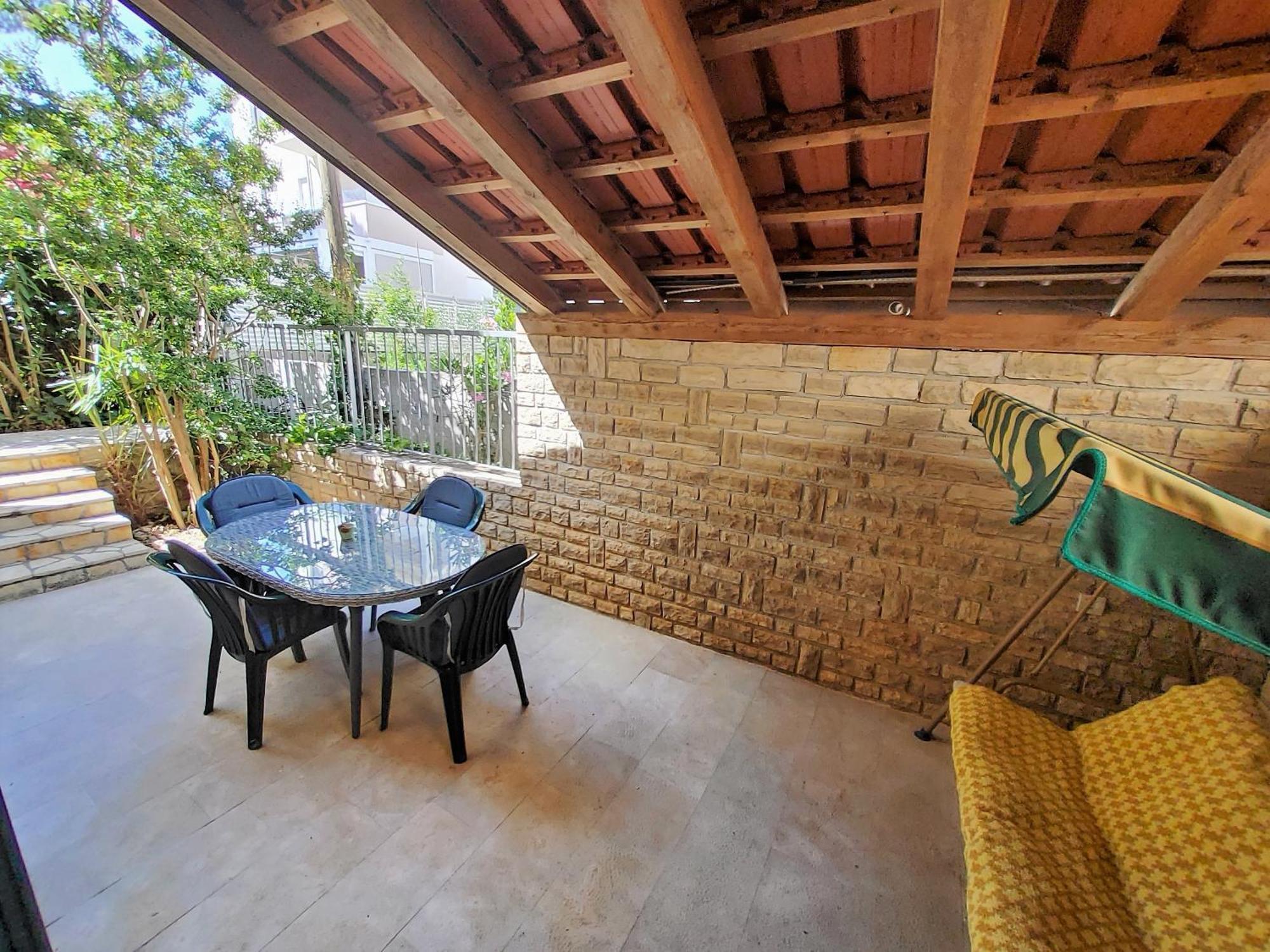Apartments Petra I Karlo توراني الغرفة الصورة
